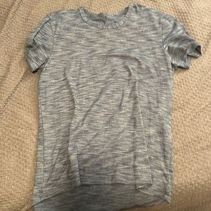 Mens Size L Lululemon T Shirt. Blue